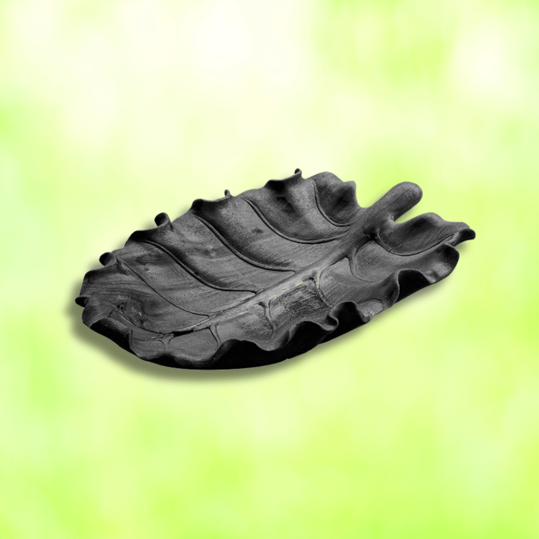 black wooden plate