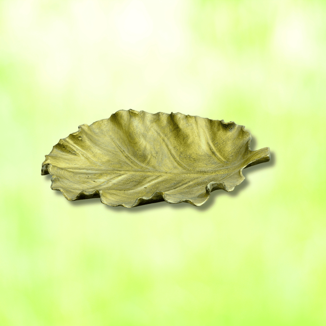 green wooden plate